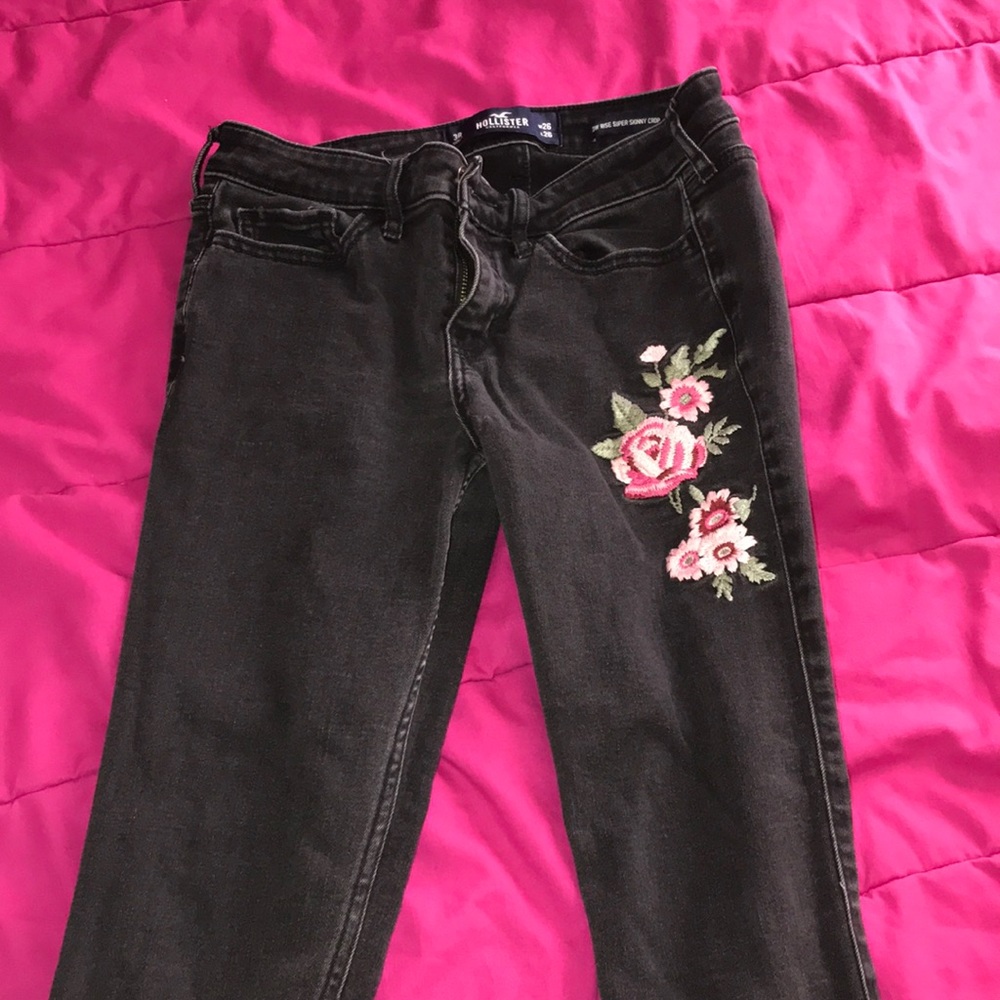 Super cute Hollister jeans
